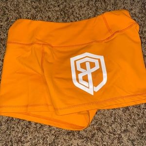 Born Primitive size small